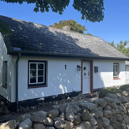 Ferienhaus-„alte-schmiede“ Holiday home Westerland
